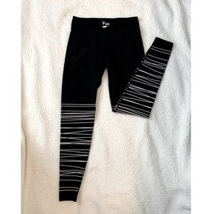 Old Navy Go-Dry Legging, Black/White, Medium